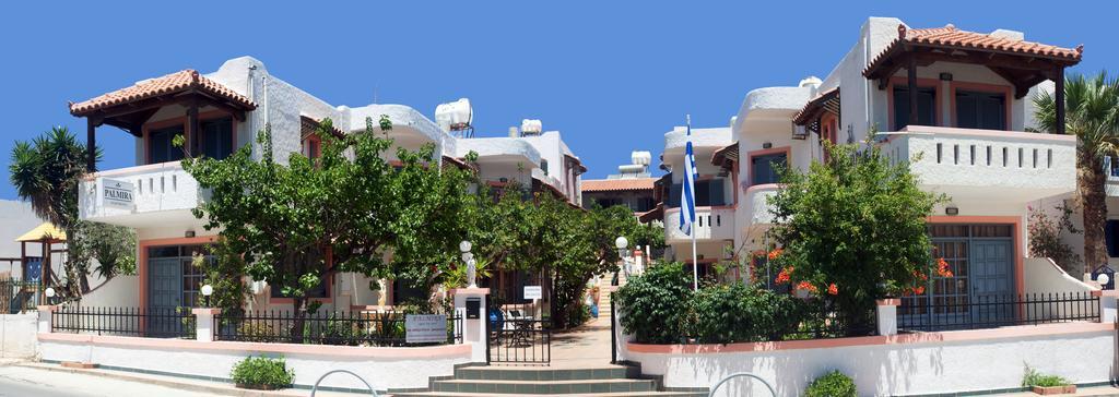 Palmira Apartments Makrýgialos Eksteriør bilde