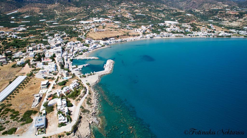 Palmira Apartments Makrýgialos Eksteriør bilde