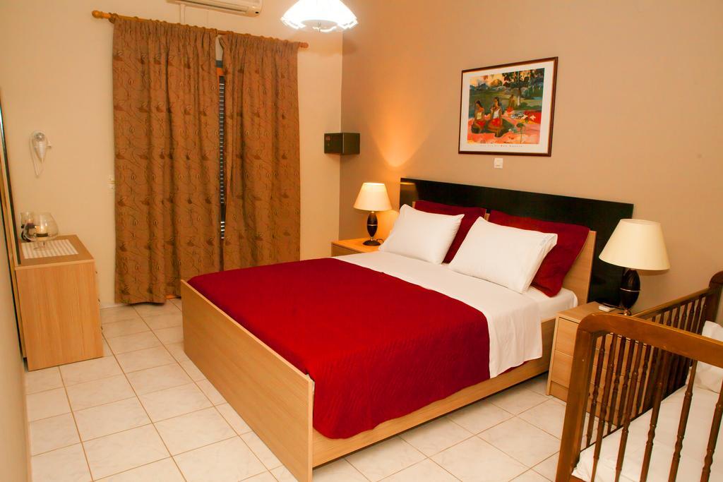 Palmira Apartments Makrýgialos Eksteriør bilde