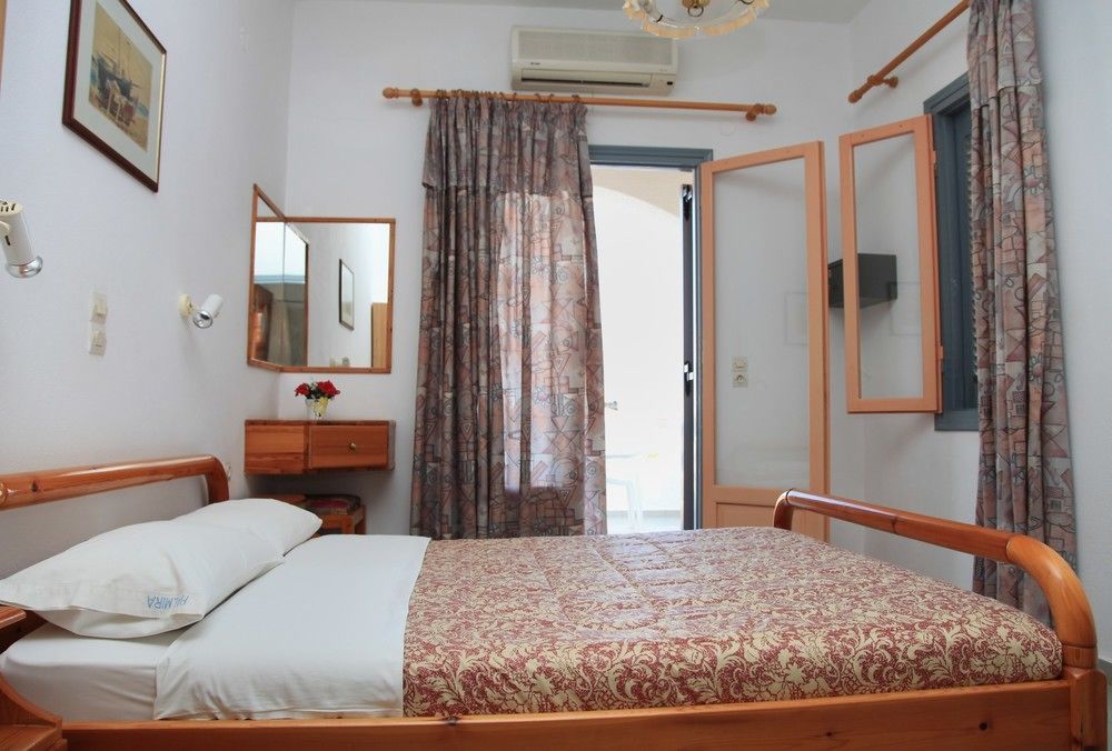 Palmira Apartments Makrýgialos Eksteriør bilde