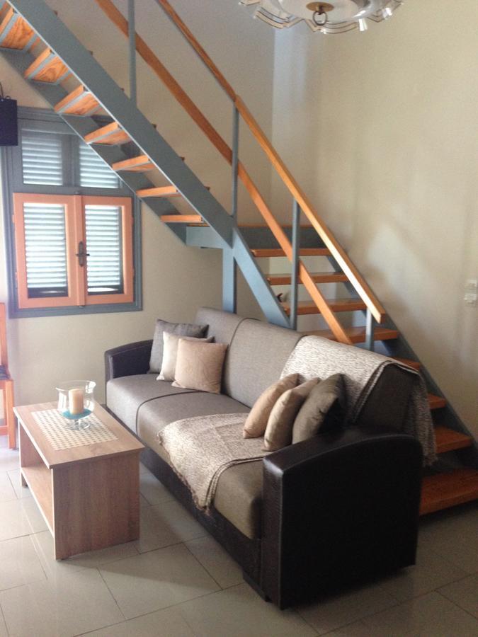 Palmira Apartments Makrýgialos Eksteriør bilde