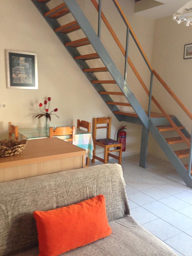 Palmira Apartments Makrýgialos Eksteriør bilde